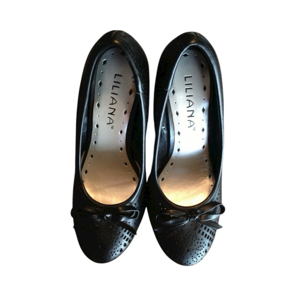 Liliana Black 3 1/2" High Heels
